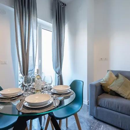 Annamaria - Station Charming Apartmán *