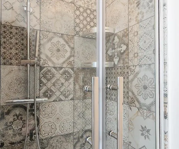 Annamaria - Station Charming